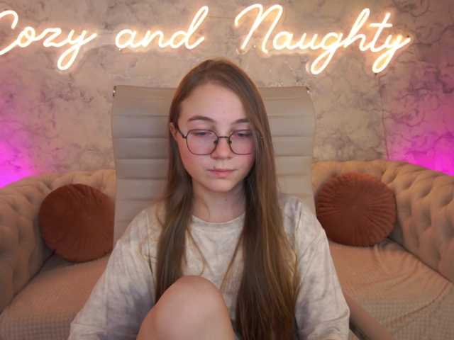 ArrinaWairr live cam on BongaCams