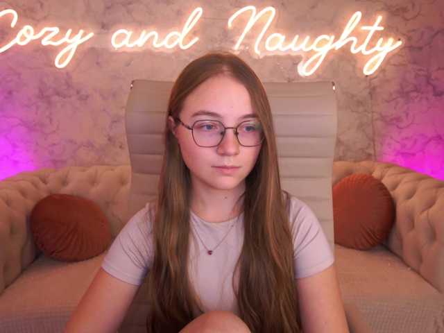 ArrinaWairr live cam on BongaCams