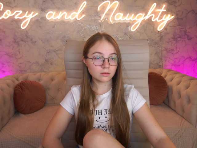 ArrinaWairr live cam on BongaCams