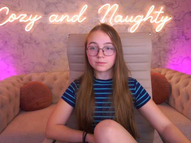 ArrinaWairr live cam on BongaCams