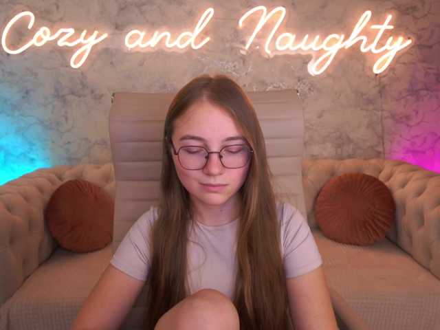 ArrinaWairr live cam on BongaCams