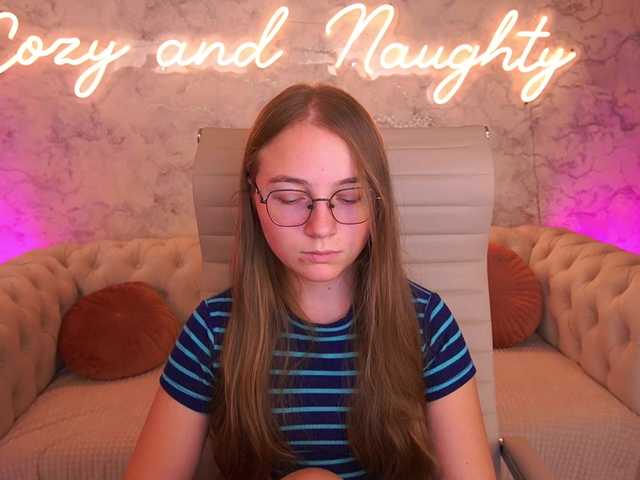 ArrinaWairr live cam on BongaCams