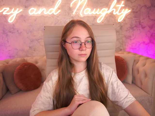 ArrinaWairr live cam on BongaCams