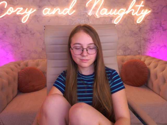 ArrinaWairr live cam on BongaCams