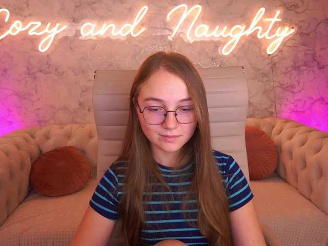 ArrinaWairr live cam on BongaCams