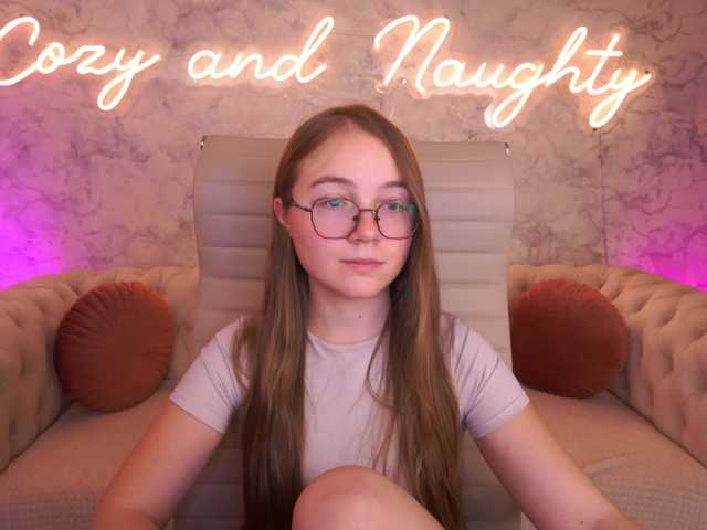 ArrinaWairr live cam on BongaCams