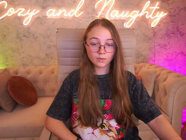ArrinaWairr live cam on BongaCams