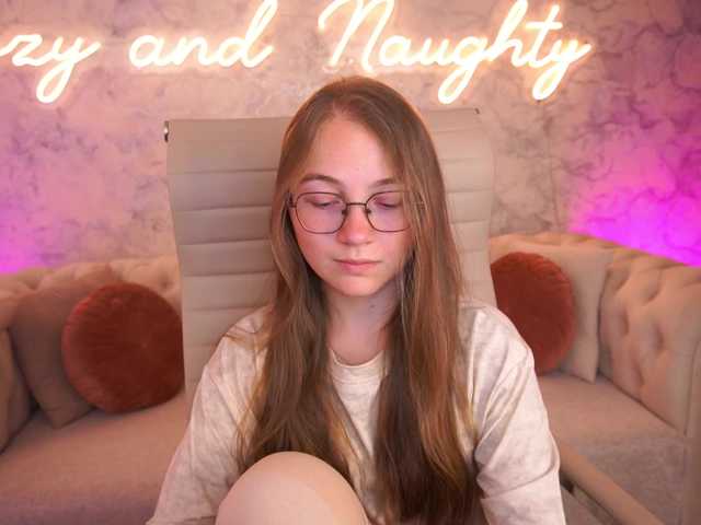 ArrinaWairr live cam on BongaCams