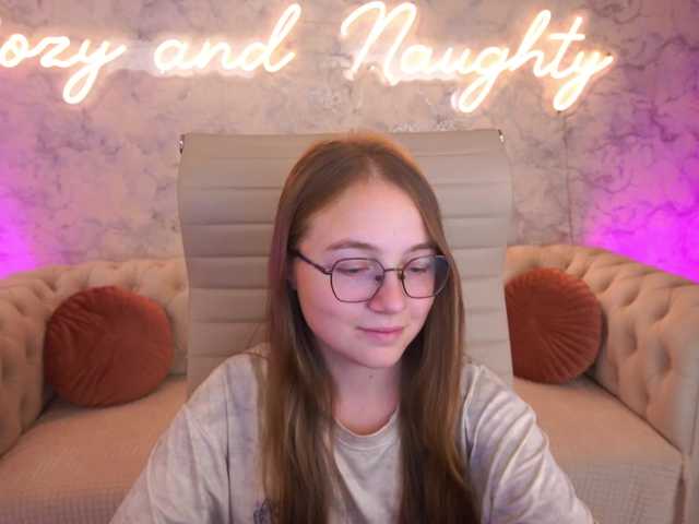 ArrinaWairr live cam on BongaCams