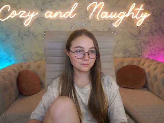 ArrinaWairr live cam on BongaCams