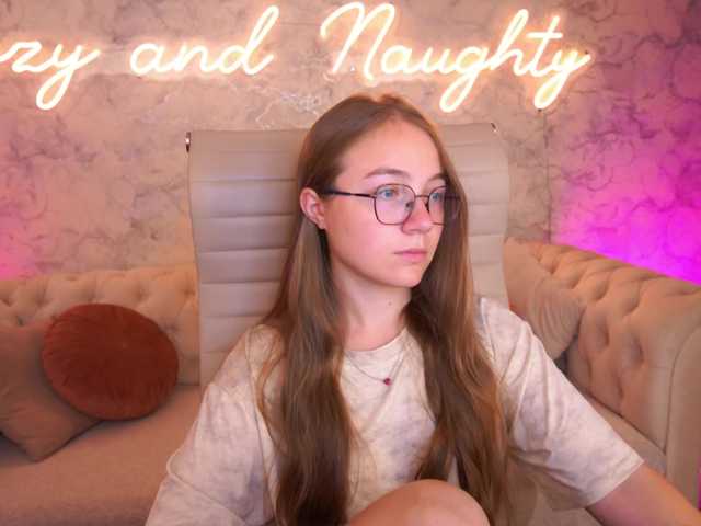 ArrinaWairr live cam on BongaCams