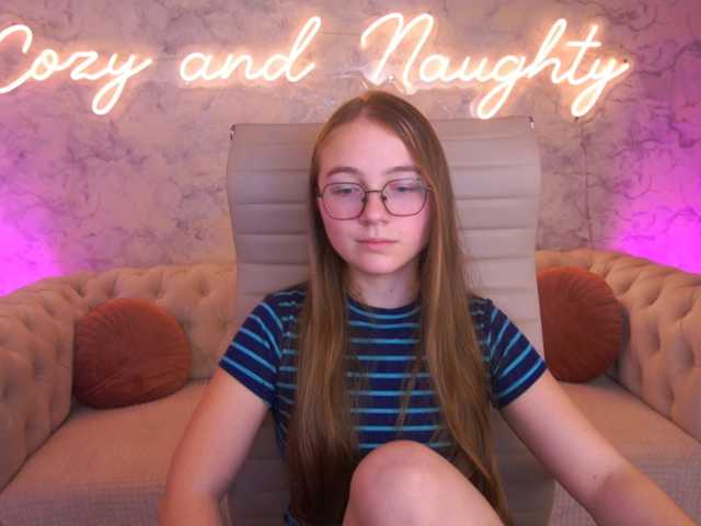 ArrinaWairr live cam on BongaCams