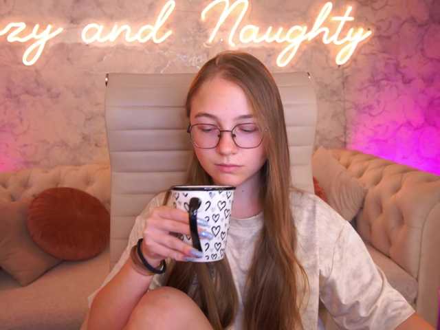 ArrinaWairr live cam on BongaCams