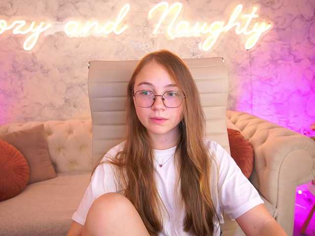 ArrinaWairr live cam on BongaCams