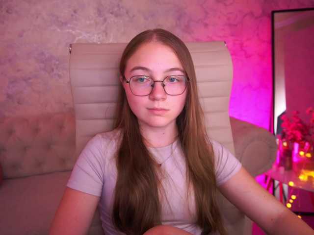 ArrinaWairr live cam on BongaCams