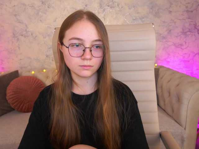 ArrinaWairr live cam on BongaCams