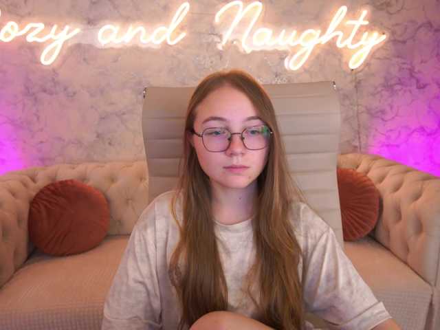ArrinaWairr live cam on BongaCams