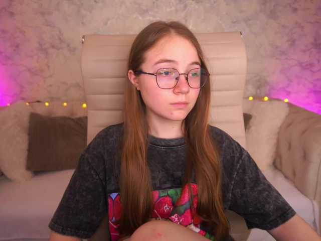 ArrinaWairr live cam on BongaCams