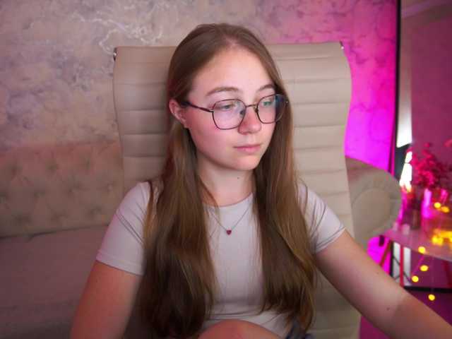 ArrinaWairr live cam on BongaCams