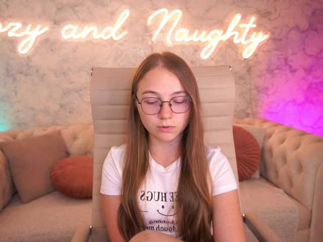 ArrinaWairr live cam on BongaCams