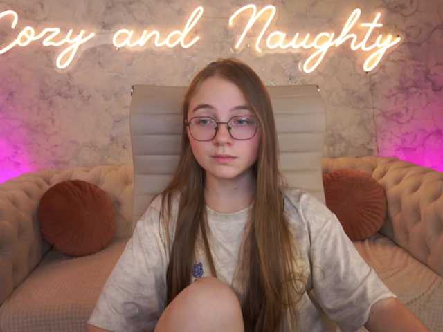 ArrinaWairr live cam on BongaCams
