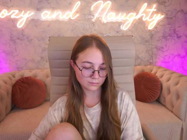 ArrinaWairr live cam on BongaCams