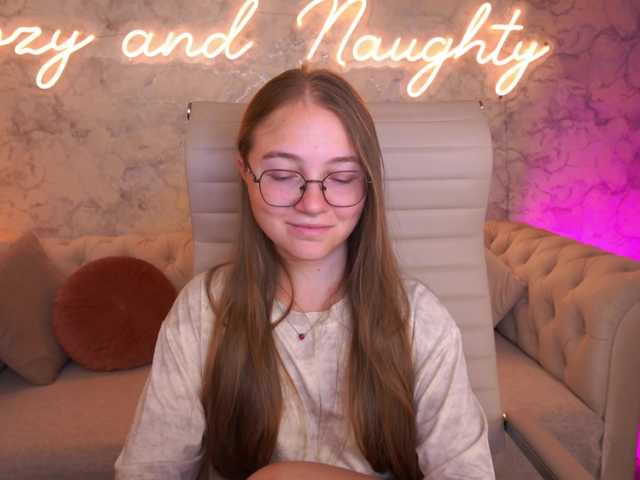 ArrinaWairr live cam on BongaCams