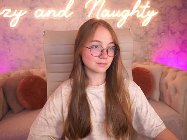 ArrinaWairr live webcam show