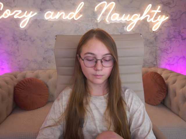ArrinaWairr live cam on BongaCams