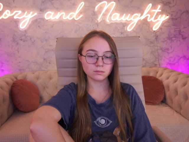 ArrinaWairr live cam on BongaCams