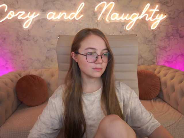 ArrinaWairr live cam on BongaCams