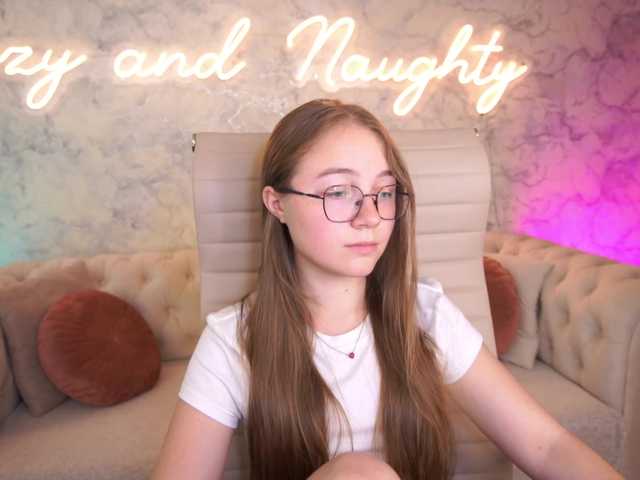 ArrinaWairr live webcam show