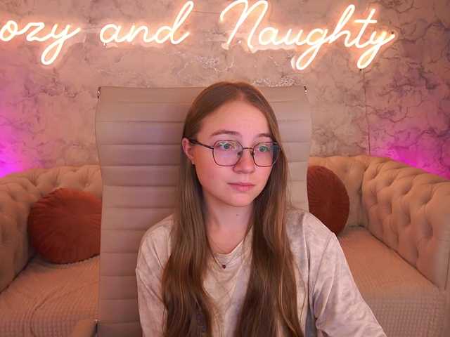 ArrinaWairr live cam on BongaCams