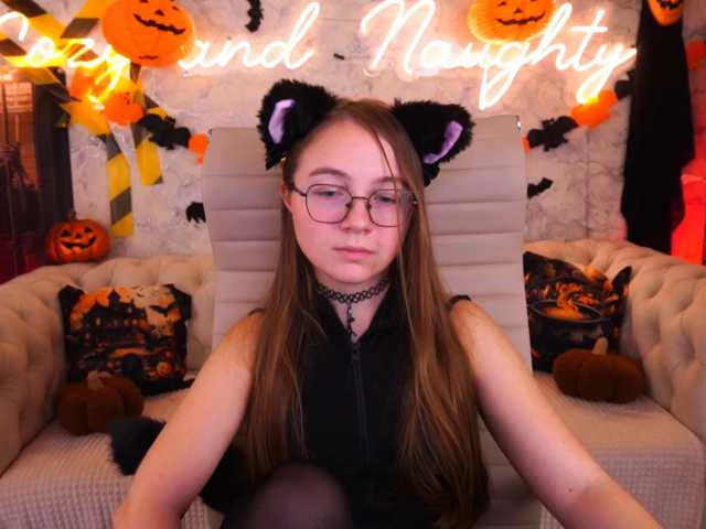 ArrinaWairr live cam on BongaCams