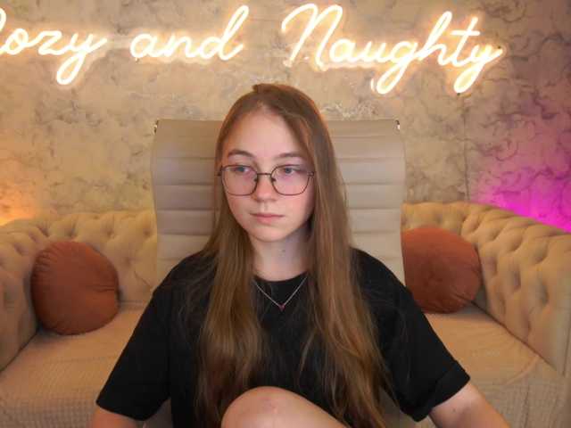 ArrinaWairr live cam on BongaCams