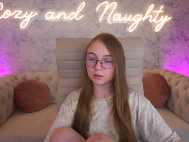 ArrinaWairr live cam on BongaCams