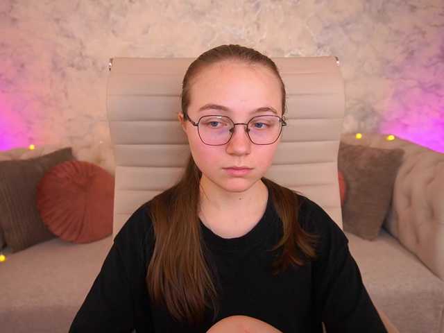 ArrinaWairr live cam on BongaCams