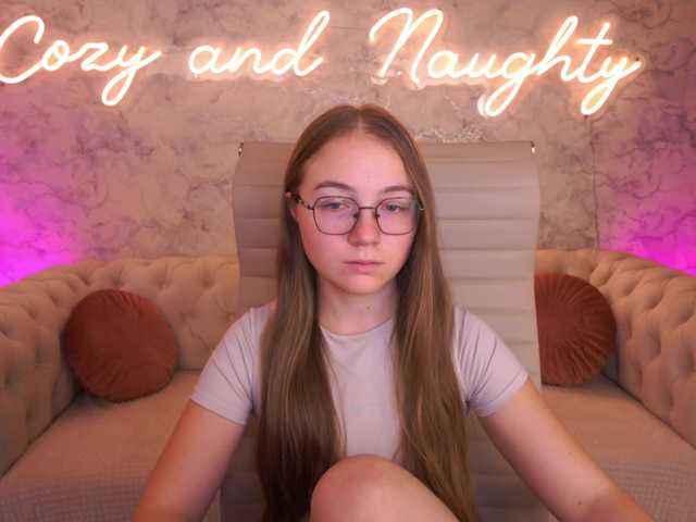ArrinaWairr live cam on BongaCams