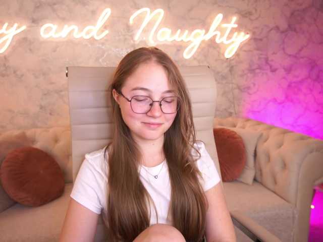 ArrinaWairr live cam on BongaCams