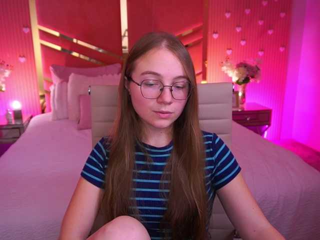 ArrinaWairr live cam on BongaCams