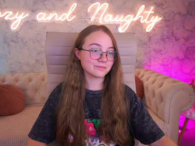 ArrinaWairr live cam on BongaCams