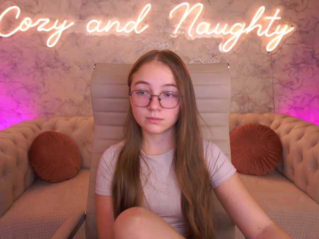 ArrinaWairr live cam on BongaCams