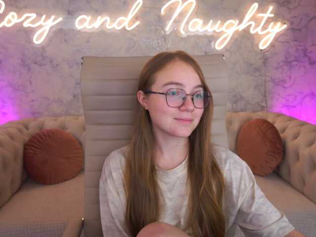 ArrinaWairr live cam on BongaCams