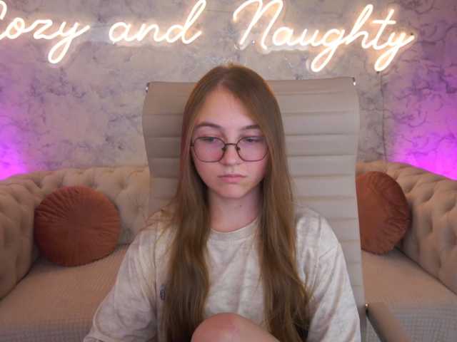 ArrinaWairr live cam on BongaCams