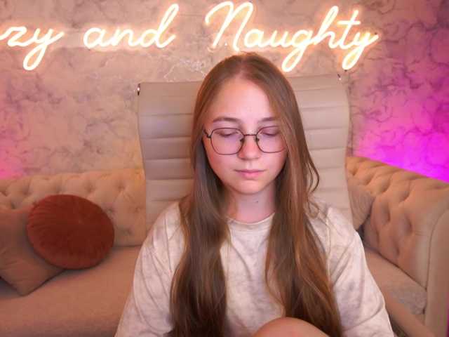 ArrinaWairr live cam on BongaCams