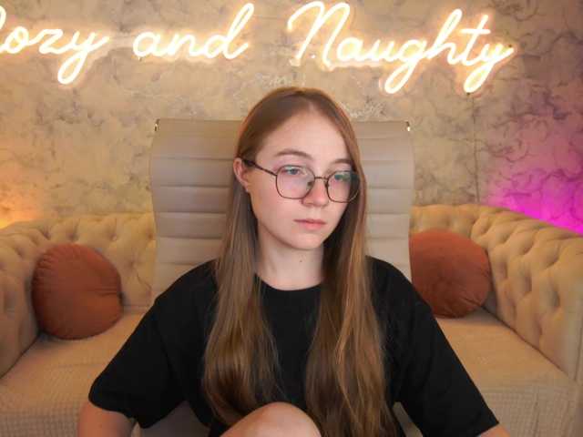ArrinaWairr live cam on BongaCams