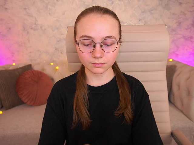 ArrinaWairr live cam on BongaCams