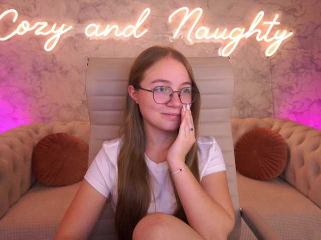 ArrinaWairr live cam on BongaCams