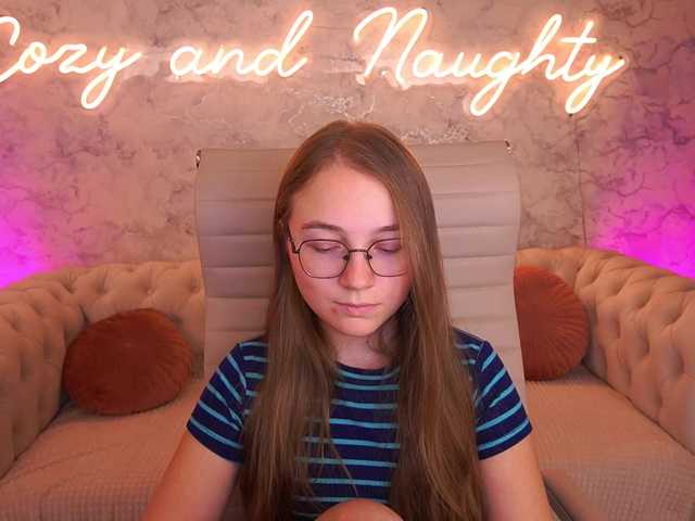 ArrinaWairr live cam on BongaCams