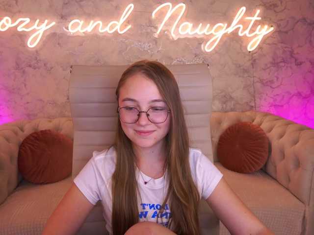 ArrinaWairr live cam on BongaCams